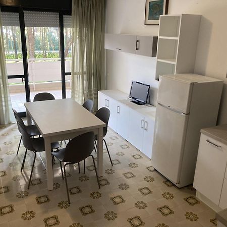 Appartamenti Meridiana Lignano Sabbiadoro Exterior foto